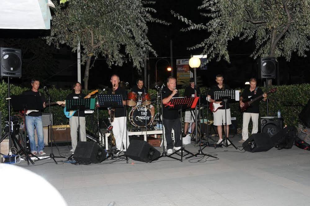Hotel La Residenza Riccione Luaran gambar