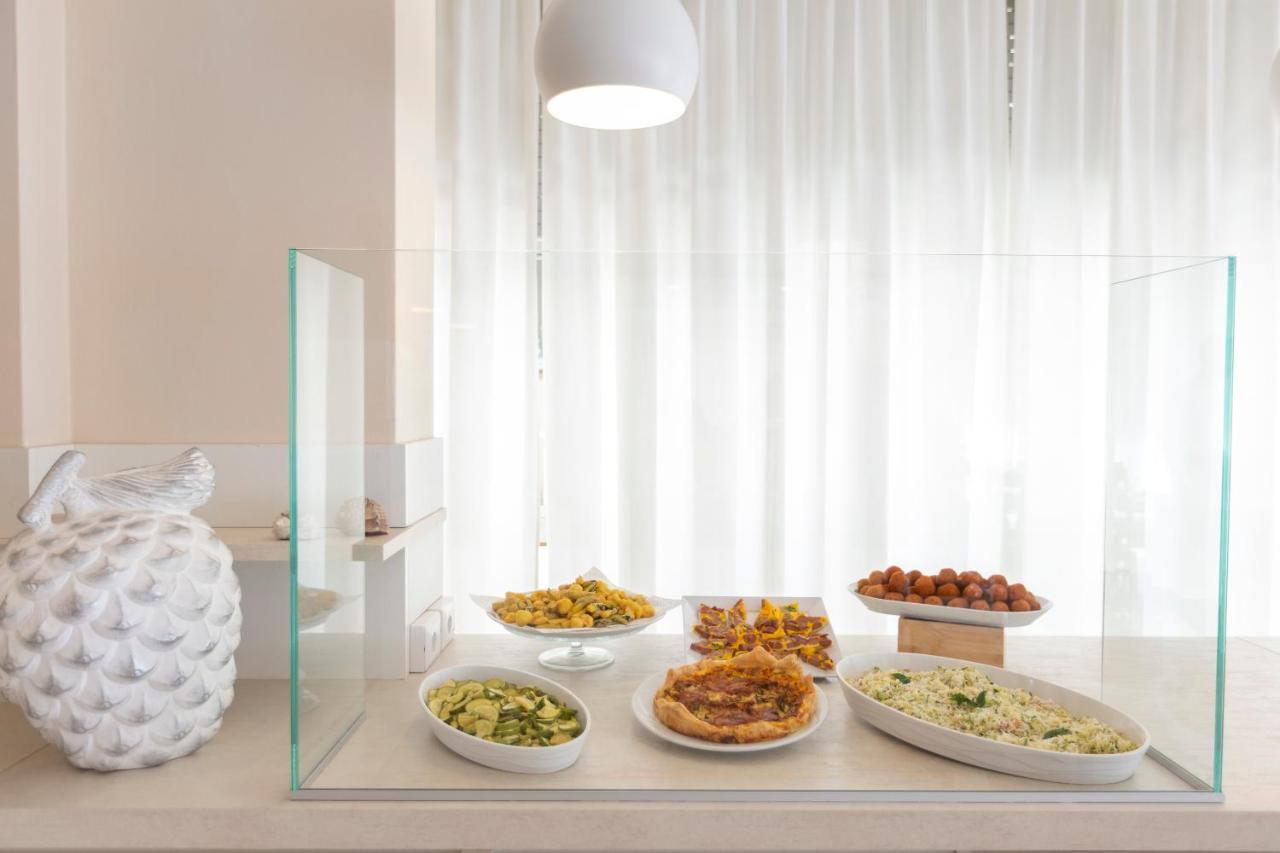 Hotel La Residenza Riccione Luaran gambar