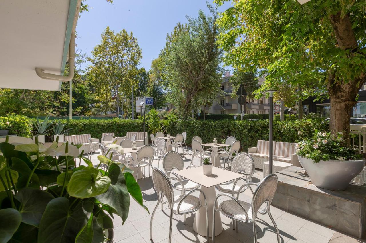 Hotel La Residenza Riccione Luaran gambar
